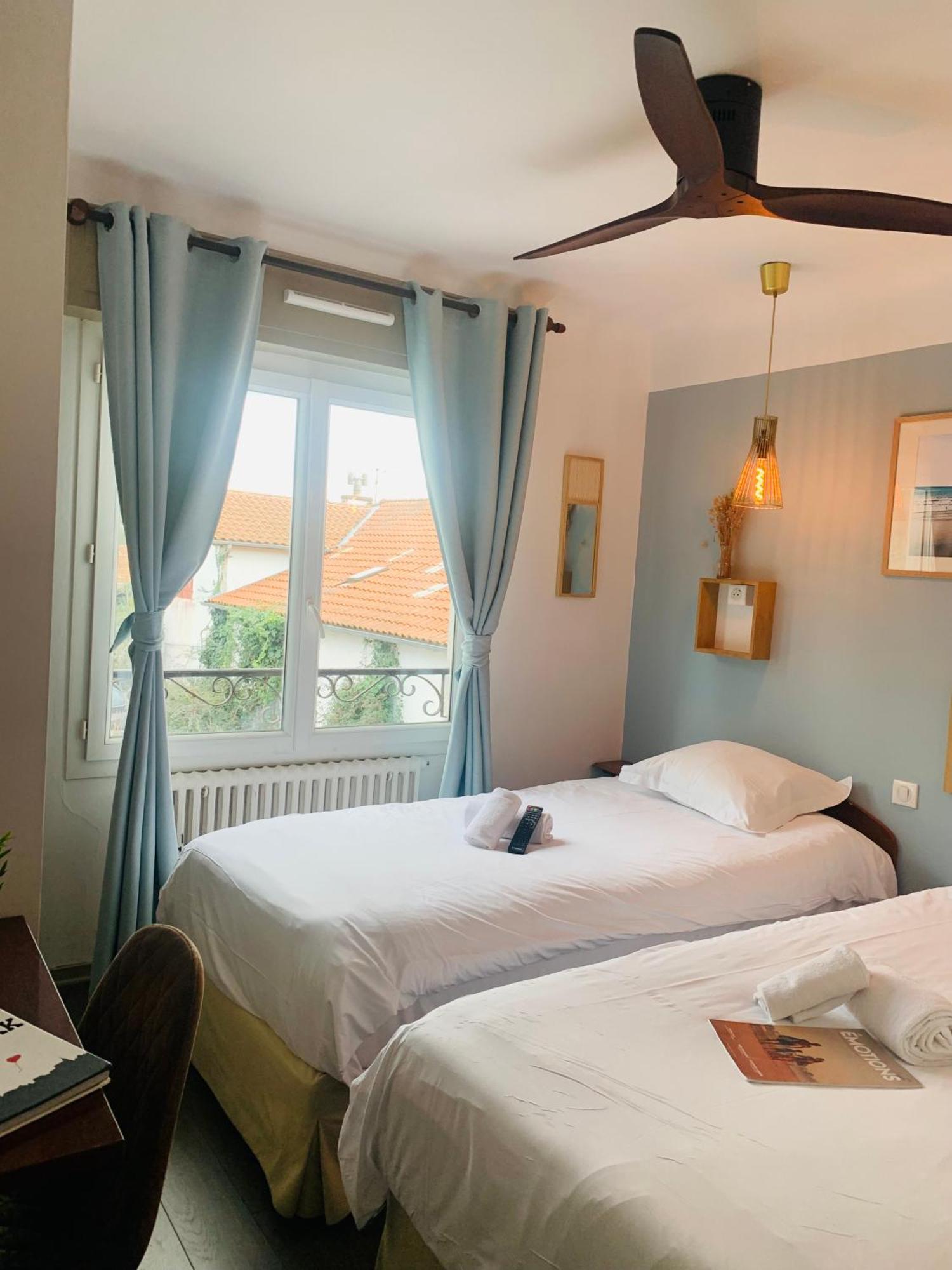 Hotel Fine Anglet Esterno foto