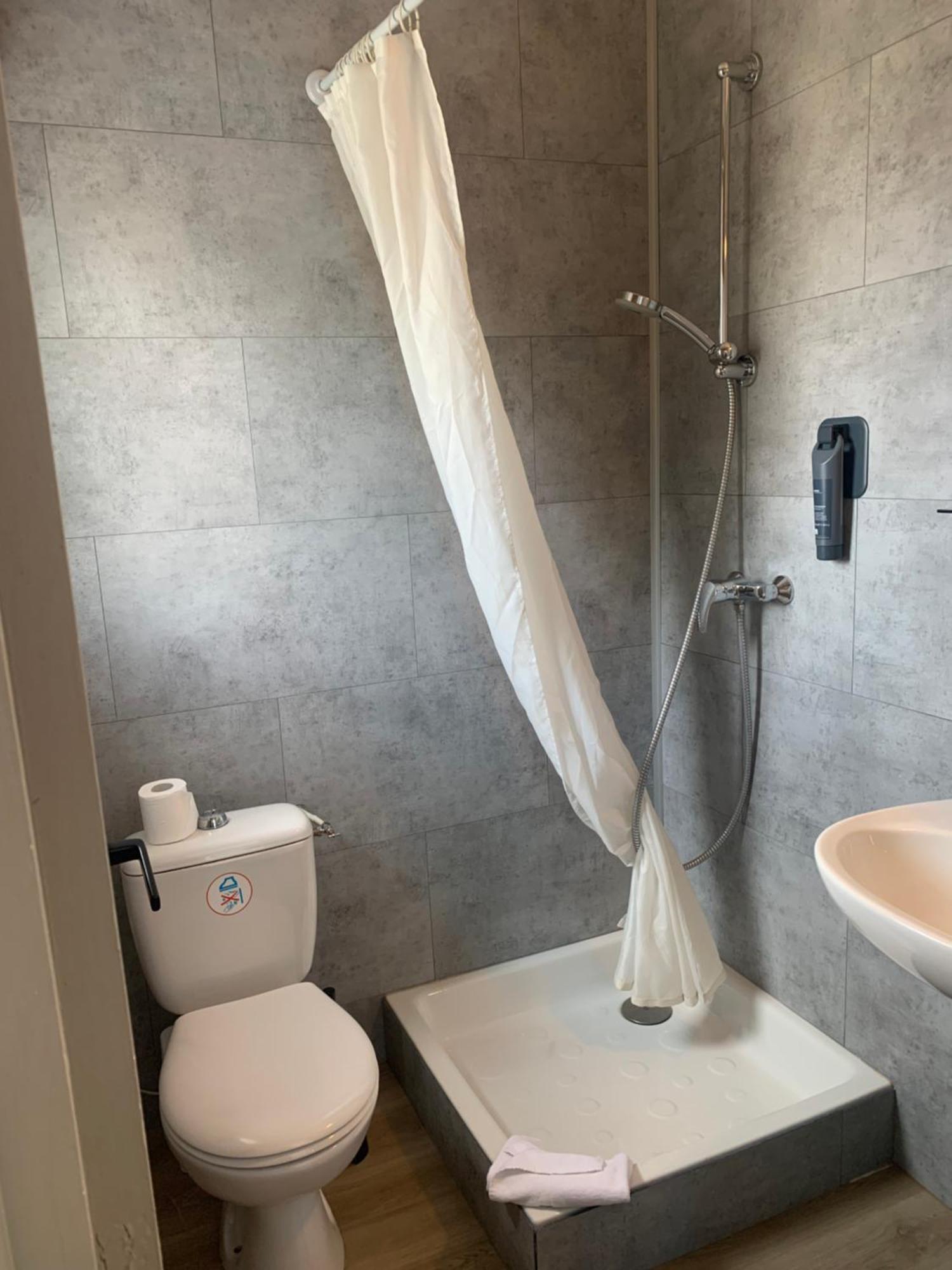 Hotel Fine Anglet Esterno foto